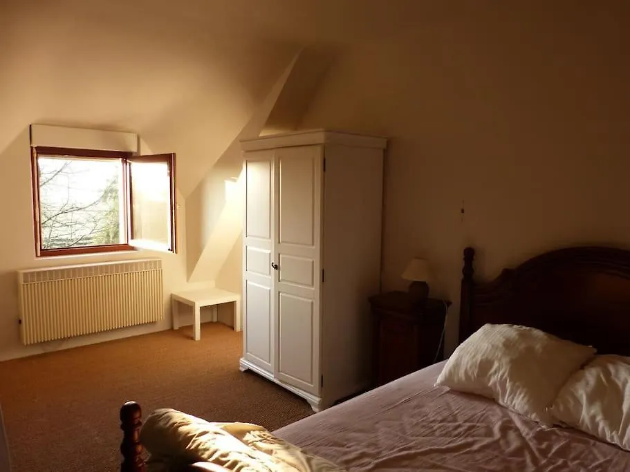 Studio Dans Une Chaumiere De Caractere Baud Appartement